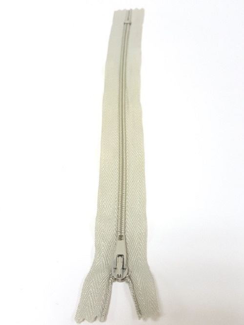 Closed End Nylon Auto-Lock Dress Zip No 3 - 10" 25cm