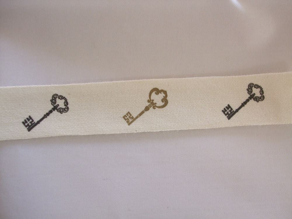 1 Metre of May Arts Vintage Ribbon - 3\4" (20mm) - Keys