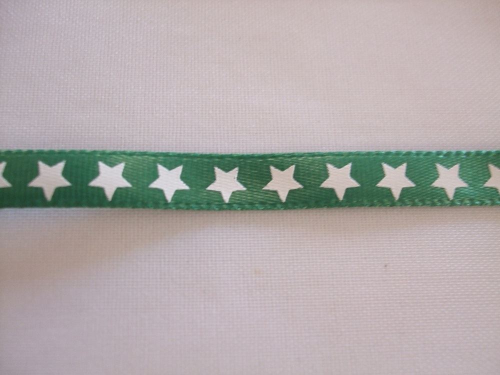 2 Metres of May Arts Star Patterned Ribbon - 1\4" (6mm) - Green