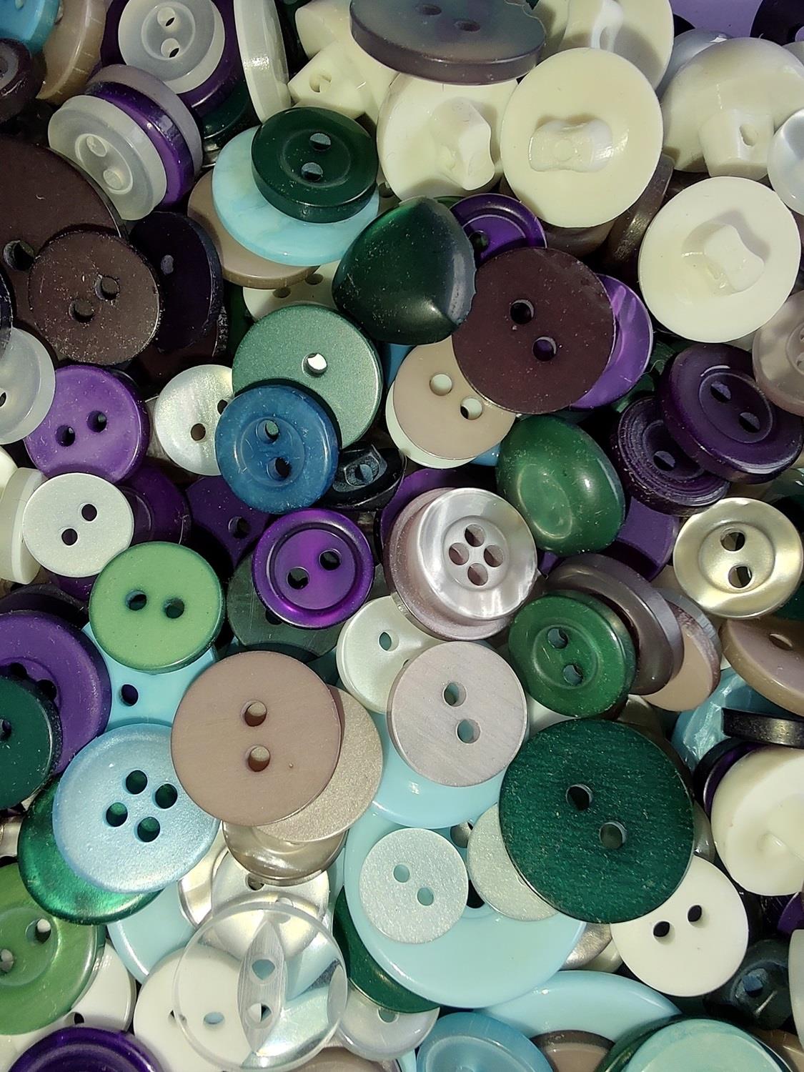 50g of Mixed Buttons - Winter Mix